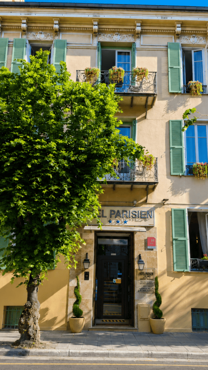 Hôtel au centre-ville de Nice, quartier Libération