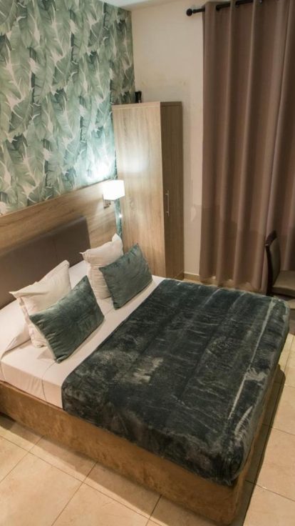 Chambres climatisées au cœur de Nice, hôtel 3 étoiles