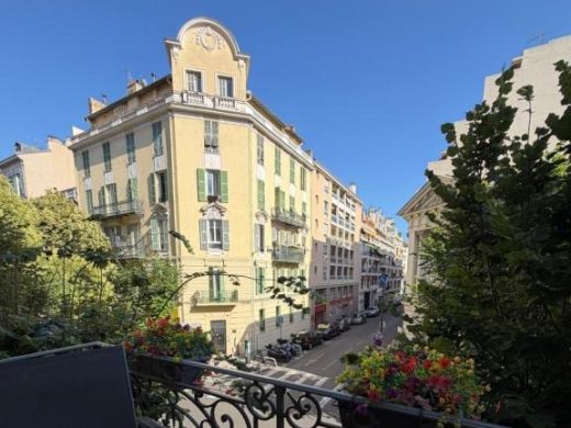 Hôtel pas cher à Nice, en plein centre