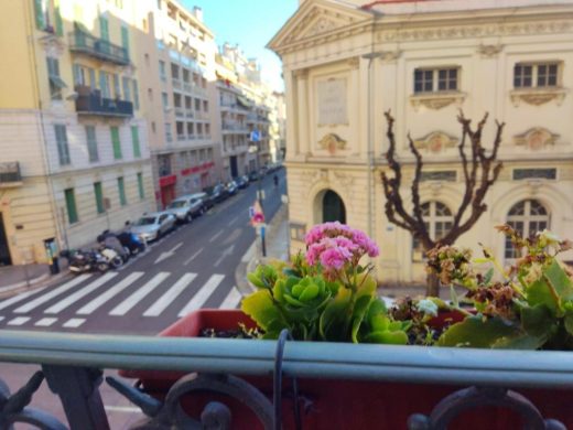 Hôtel au centre-ville de Nice, quartier Libération
